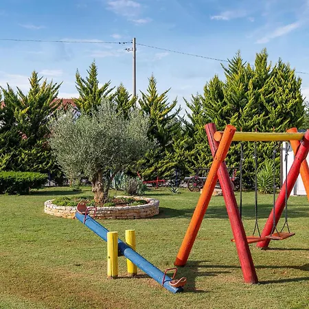 Apartment 3 Bedroom In Marcana
